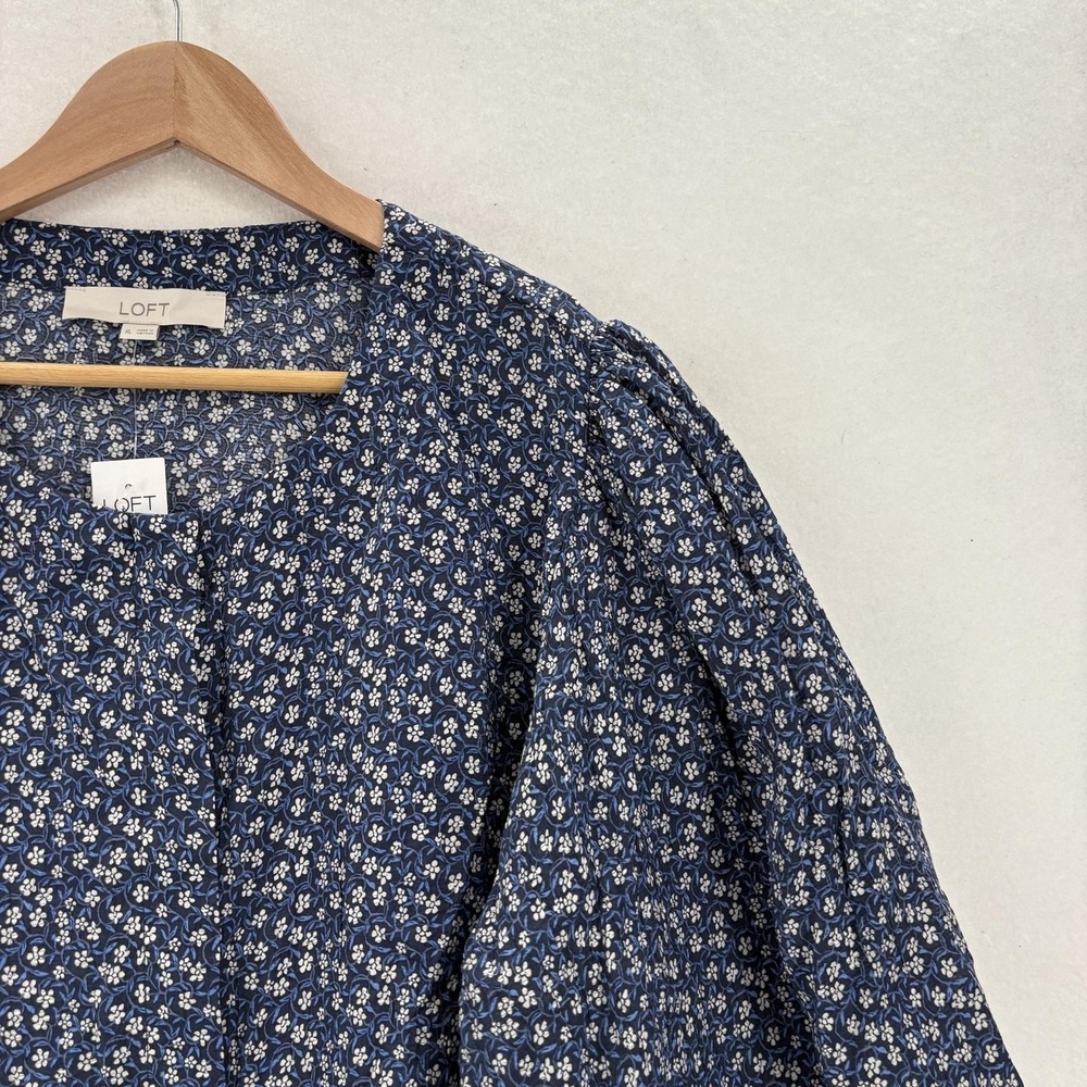 LOFT Blouse Womens XL Blue Floral Round Neck Balloon Sleeve Knit Top Boho NWT - Picture 2 of 8